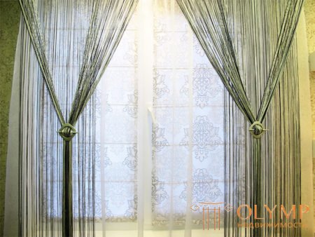 Нитяные шторы в интерьере разных комнат — варианты использования