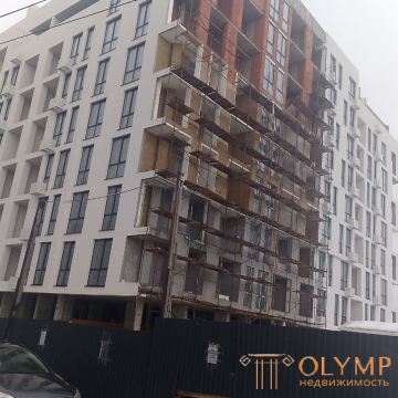 я був сьогодні біля нашого будинку і зробив свіжі фото